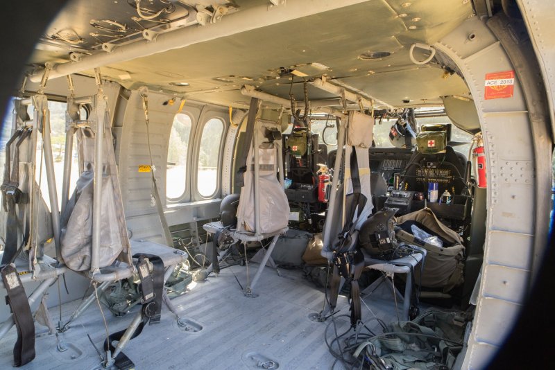 Uh-60 Black Hawk салон