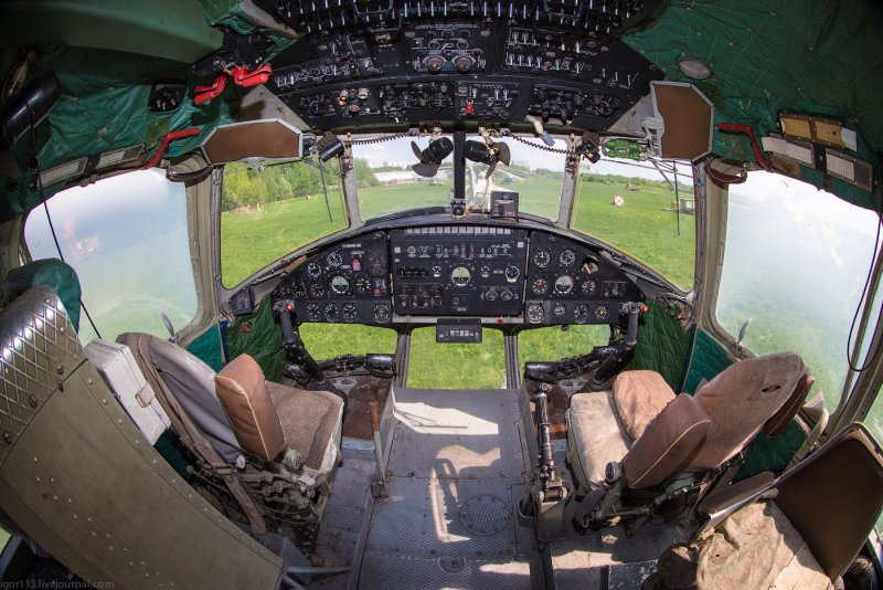 Ми-10 вертолет кабина
