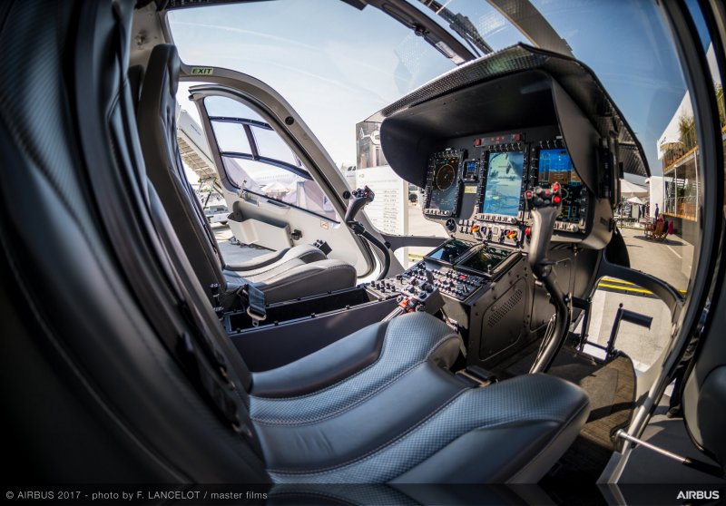 Airbus Helicopters h135 салон