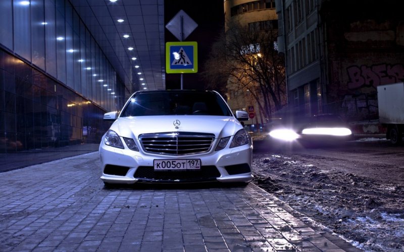Mercedes-Benz e63 AMG Night