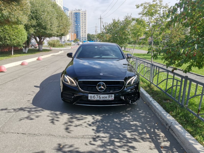 Мерседес е 63 200