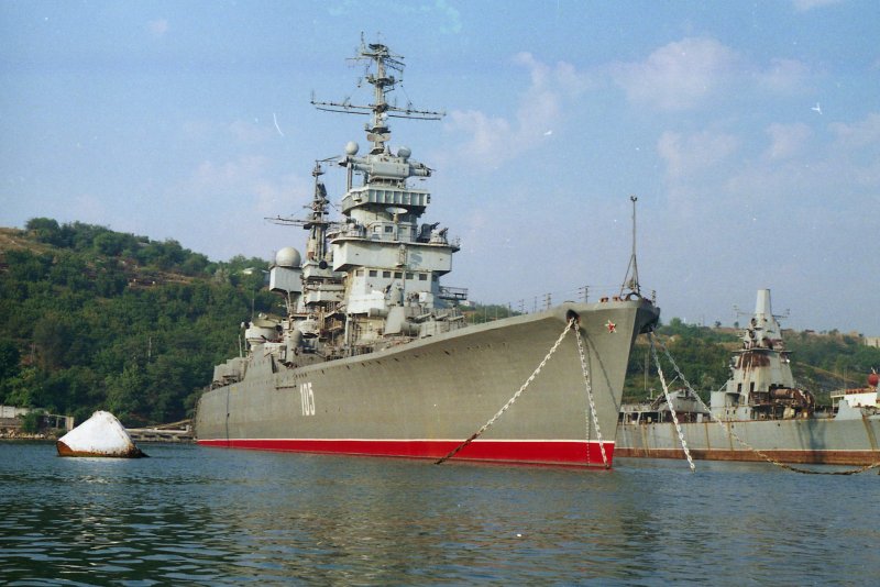 Крейсер Дзержинский Черноморского флота