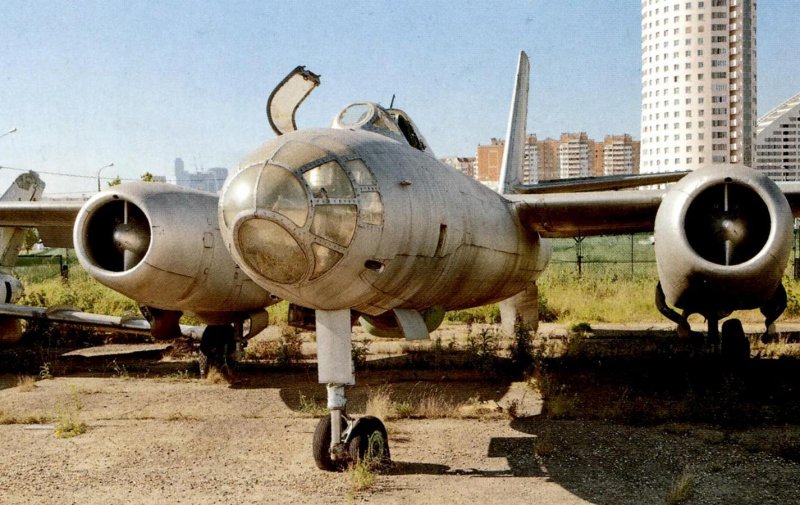 Самолет ту-22р