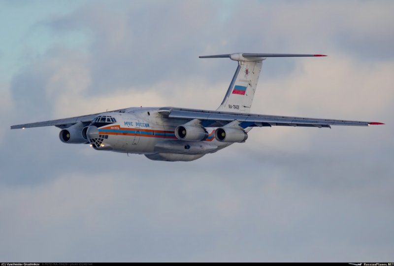 Грузовой самолет ил-76