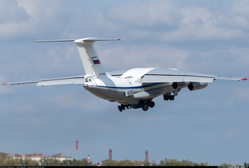 Военный транспортный самолет ил 76