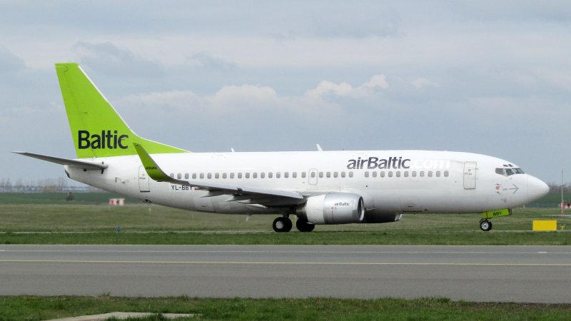 Самолет Боинг 737 500