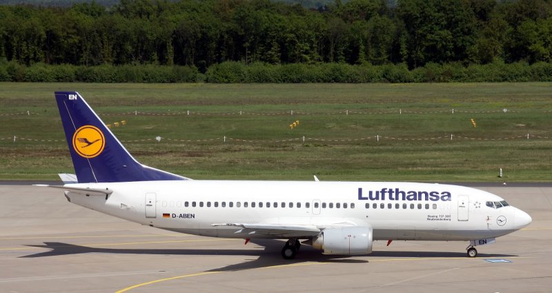 Boeing 737 500 x plane 11