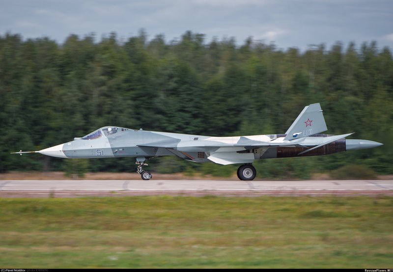Истребитель Су-57 (т-50)