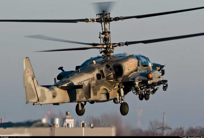 Ка-52 вертолёт сбоку