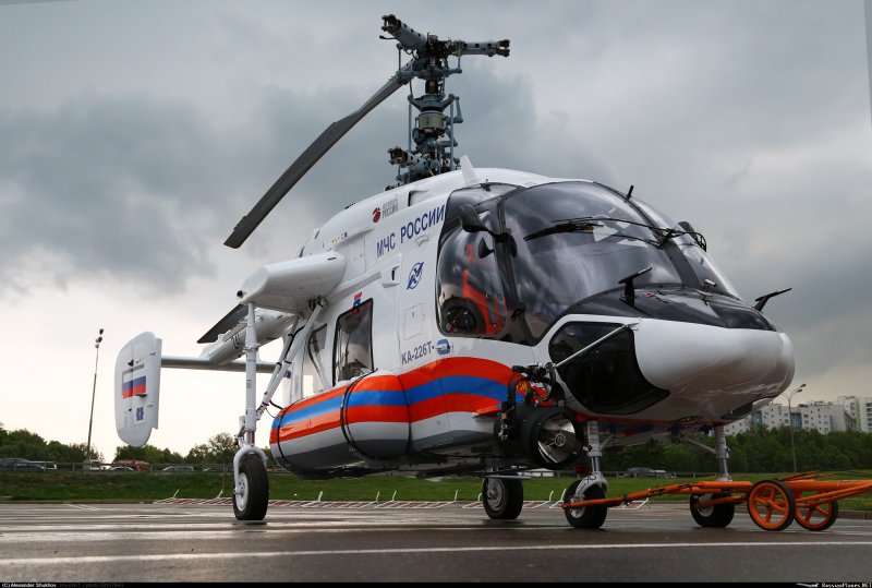 Вертолёт Аллигатор ка-52 сбоку