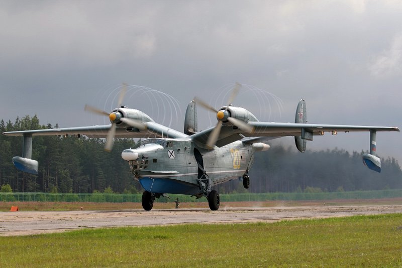 Самолёт амфибия бе-12