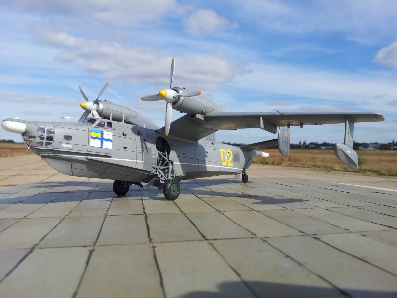Самолет-амфибия бе-12п-200