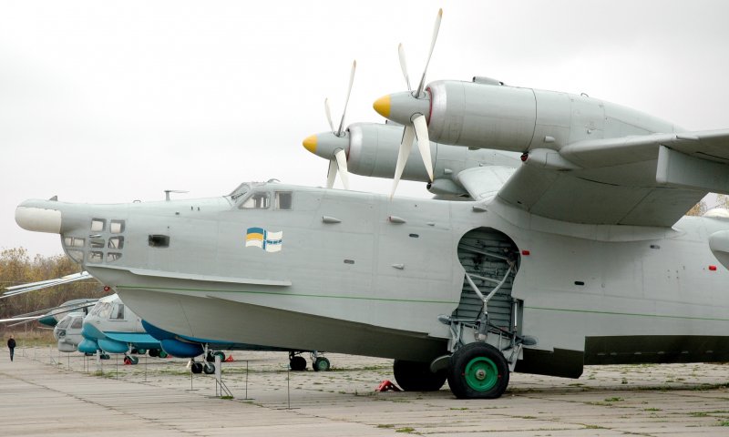 Бериев бе-12