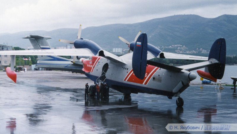 Самолёт амфибия бе-12