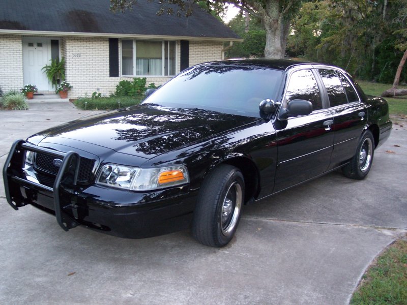 Ford Crown Victoria 2011