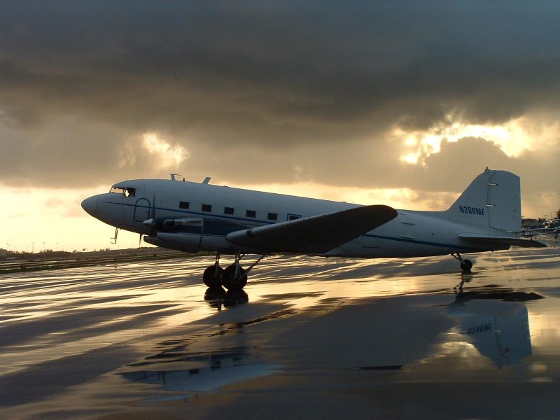 DC-3 Дуглас