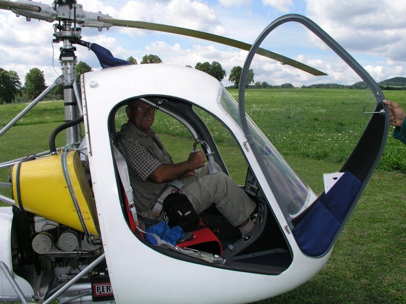 Вертолёт Schweizer 333