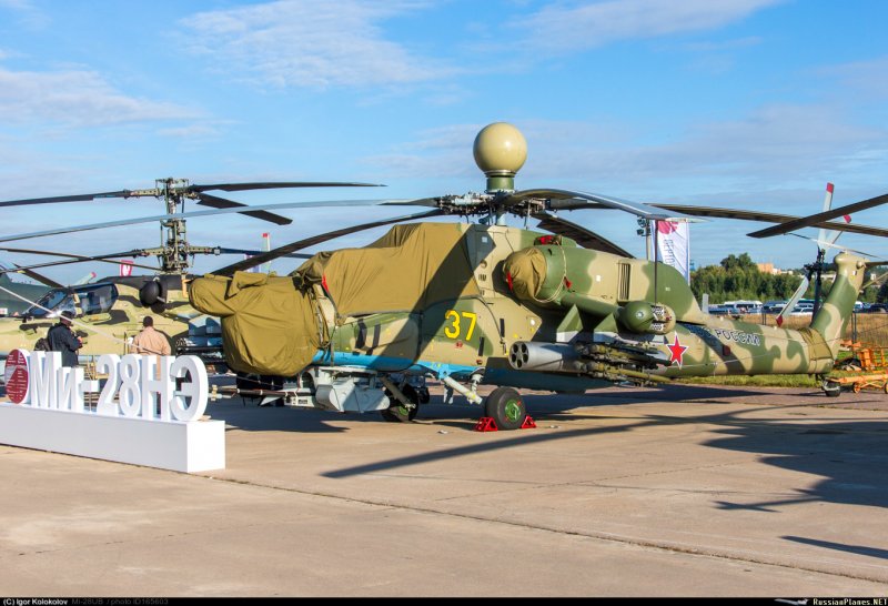 Ми 28 на выставке за границей