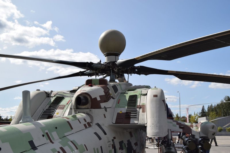 Ми-28нэ кабина