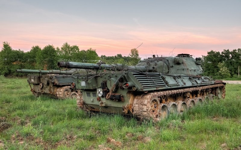 Военная техника и природа