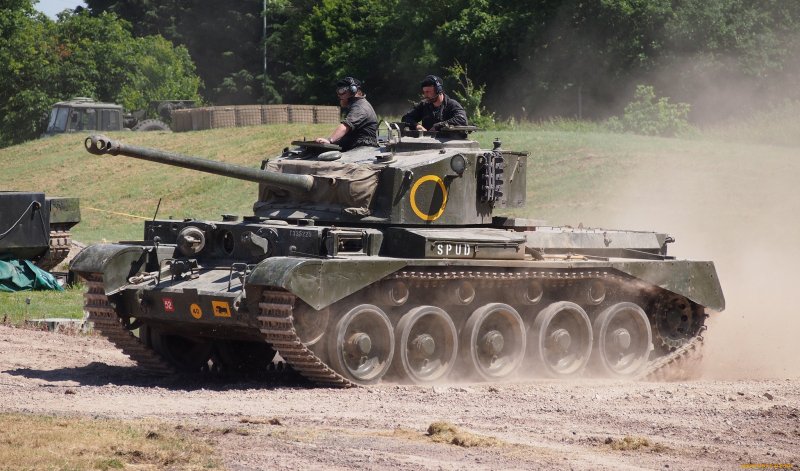 Танк MK. VIII Cromwell