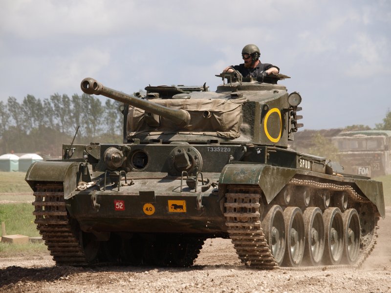 Военные танки