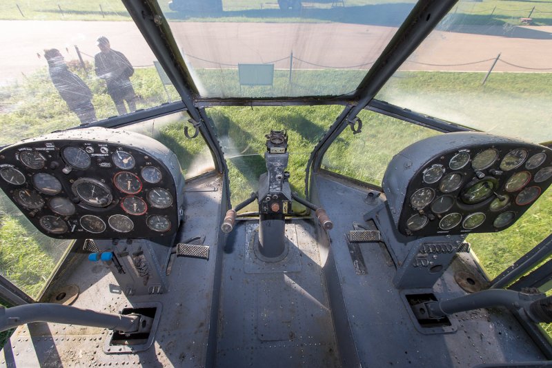 Cockpit Yak-55