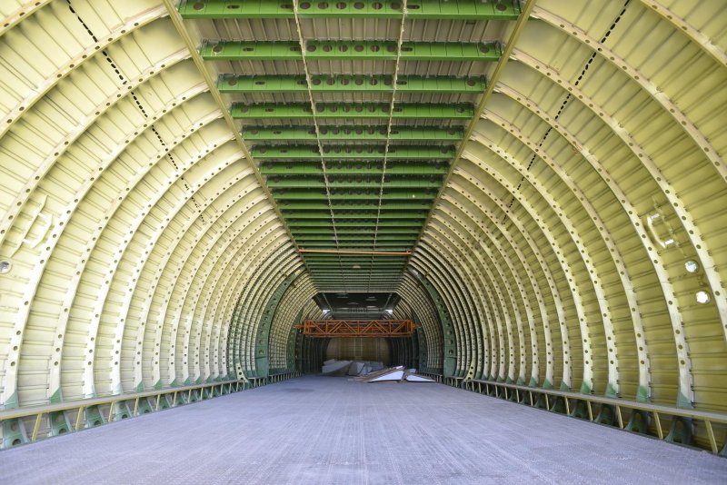 АН-225 Мрия грузовой отсек