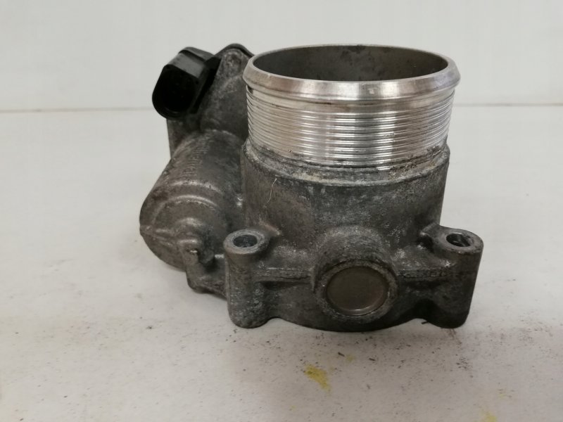 Дроссельная заслонка Skoda Йети 1.2 TSI 03f133062,