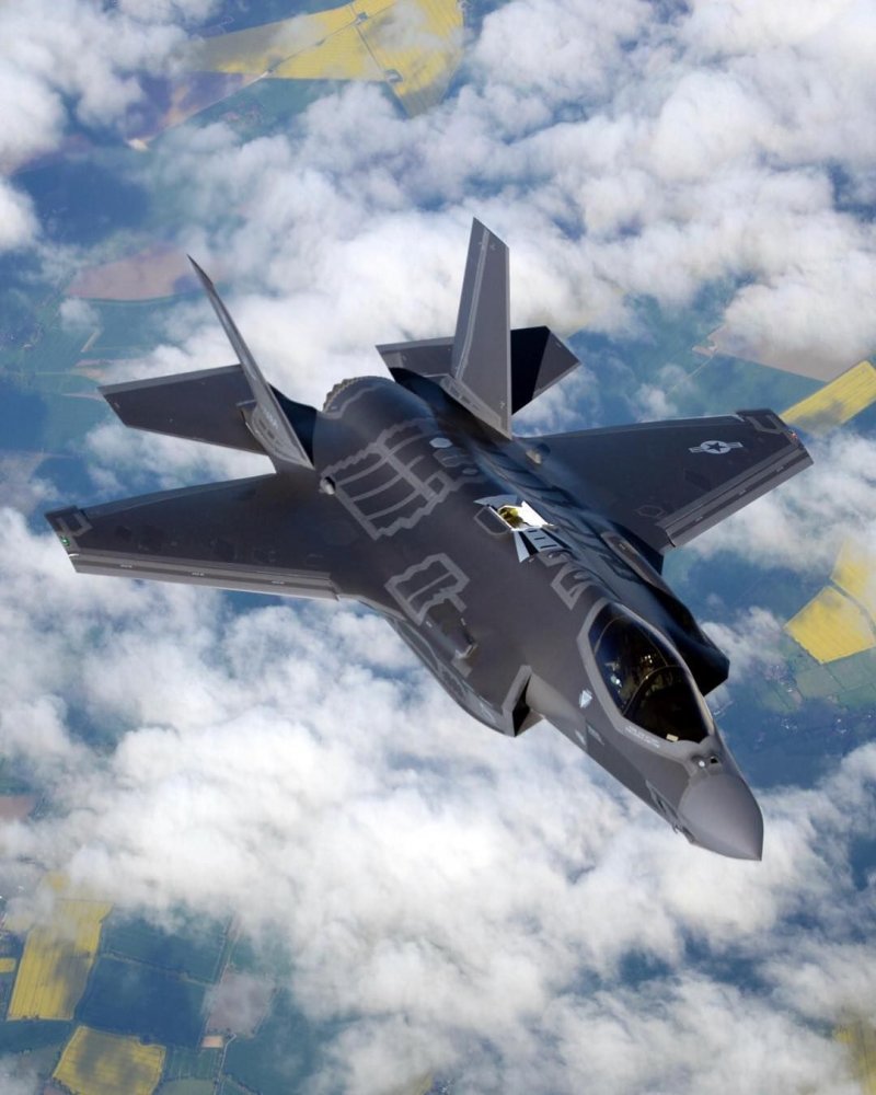 Трансформер SR-71