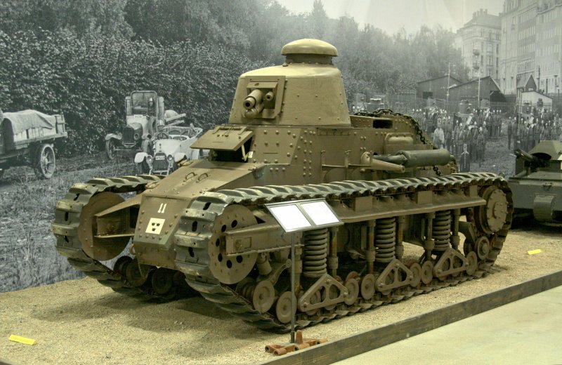 Renault NC 31 танк