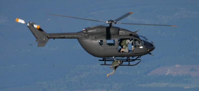 Вертолетов uh-72a «Лакота»