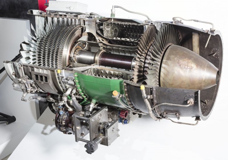 General Electric j85 двигатель