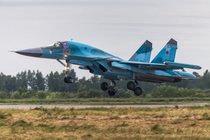 Самолёт истребитель Су 34