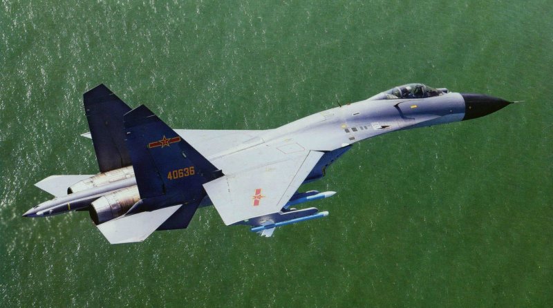Китайский стелс-истребитель j-31