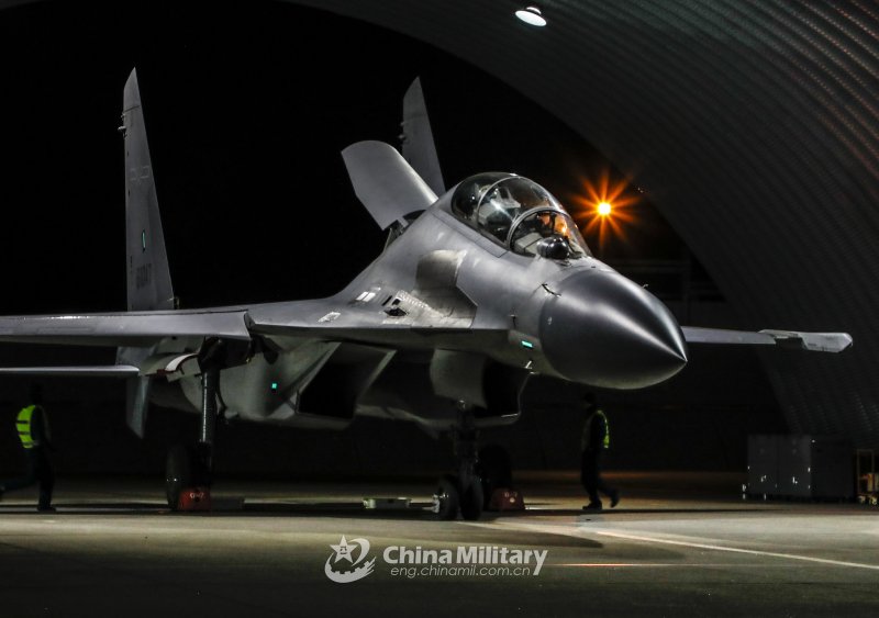 Кабина j-16