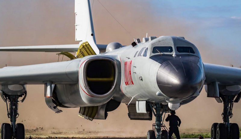 Китайский бомбардировщик Xian h 6k