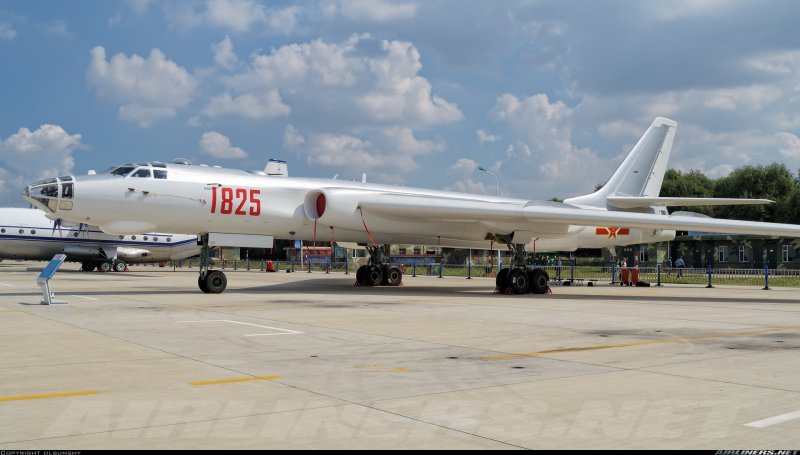 Хун 6к бомбардировщик
