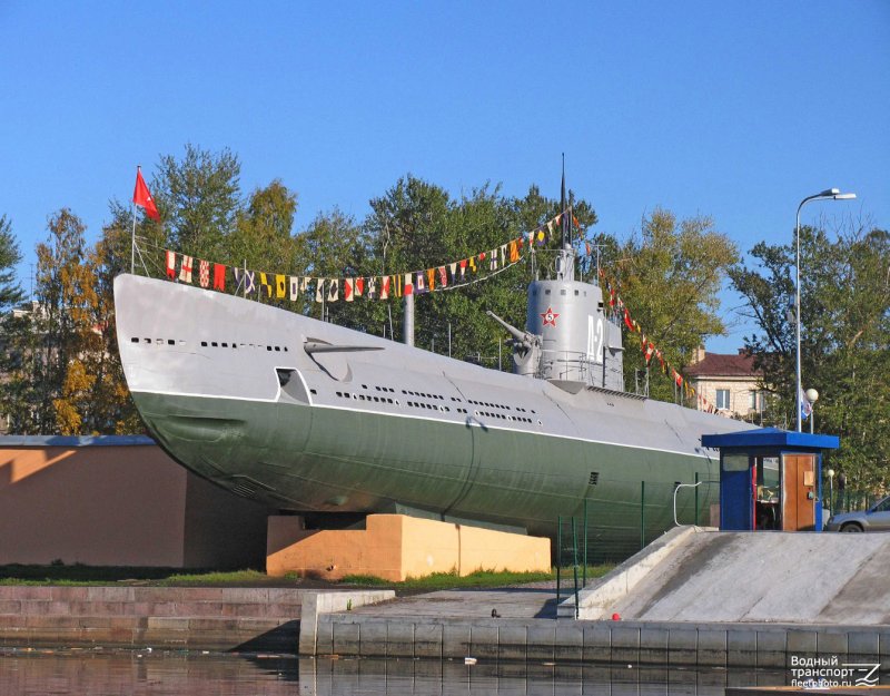 Мемориал-музей подводная лодка д2 Народоволец