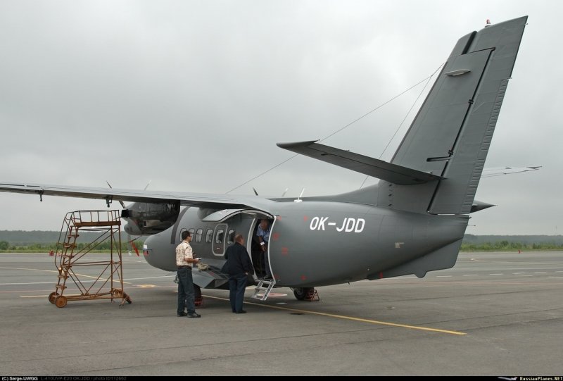 Пассажирский самолет l-410