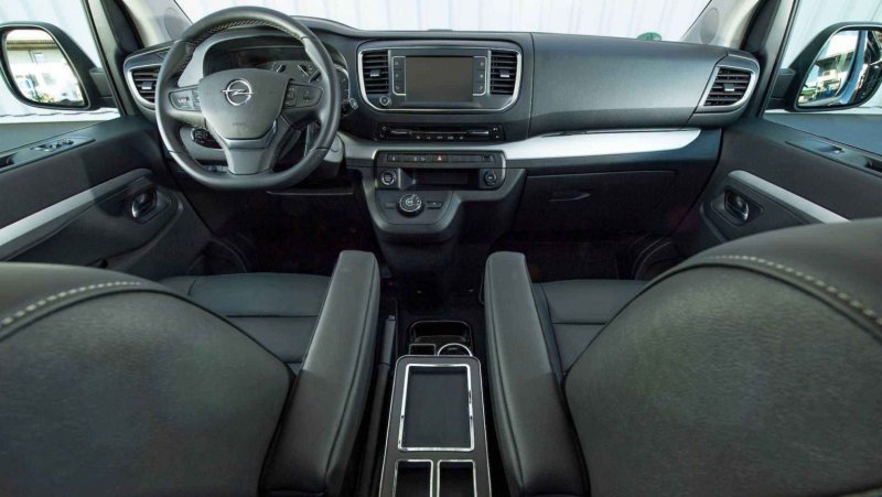 Opel Zafira Life 2020 салон