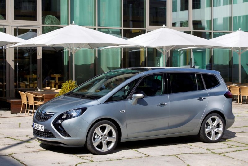 Opel Zafira Tourer 2013
