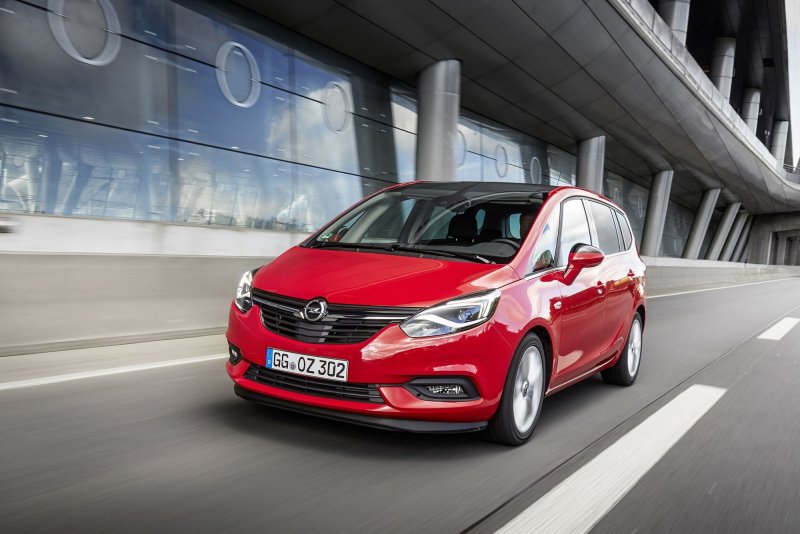 Opel Zafira 2021