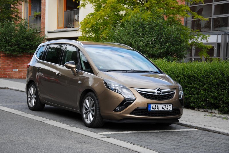 Opel Zafira Tourer 1,6