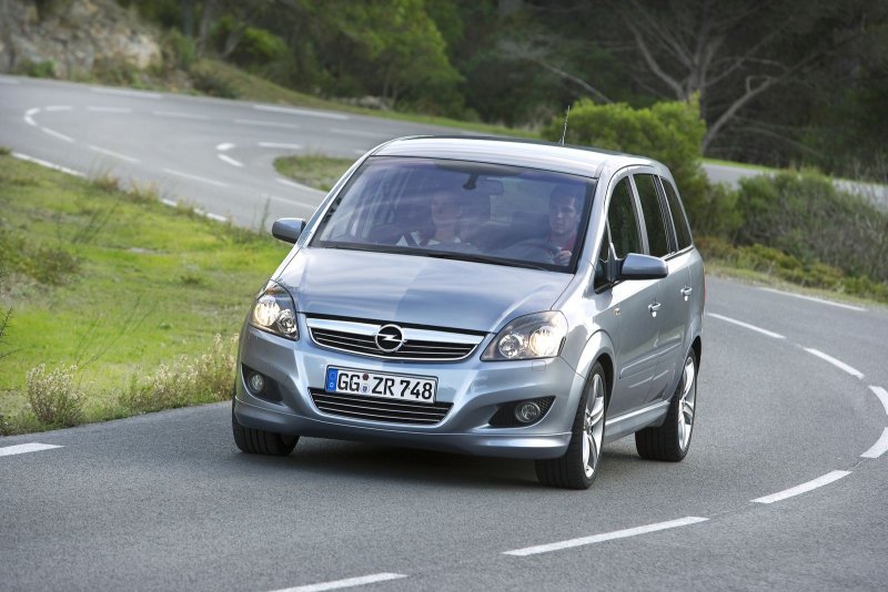 Opel Zafira b
