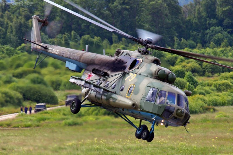 Вертолёт ми-8 военный