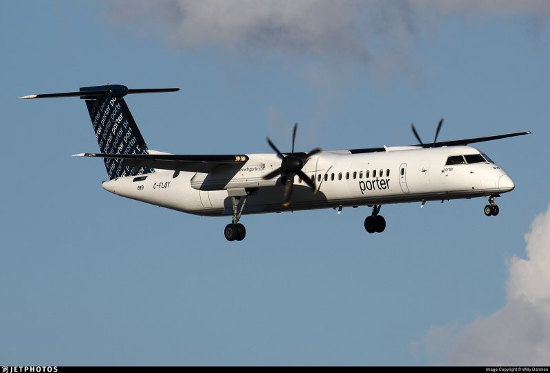 Air Niugini DHC-8-200