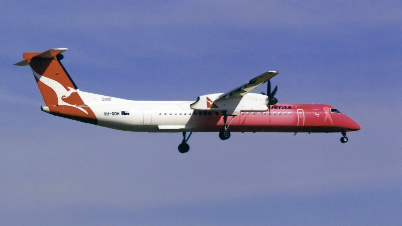De Havilland Canada Dash 8-300 кабина