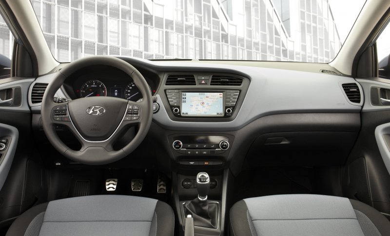Hyundai i20 салон