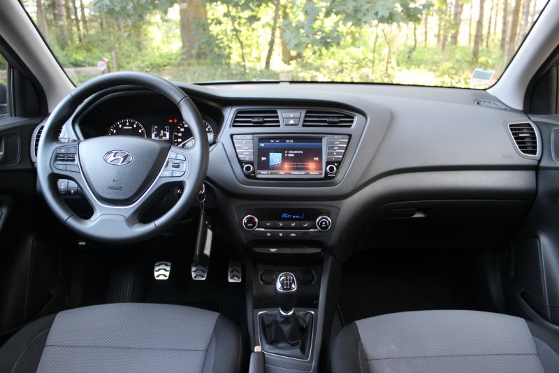 Hyundai Active